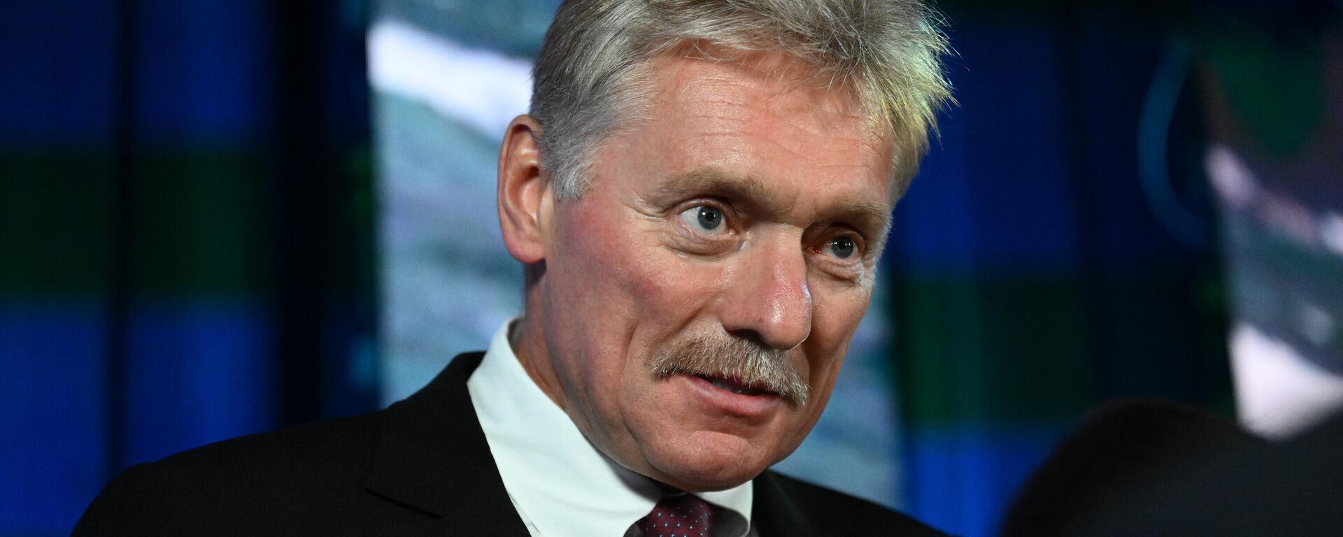 Дмитрий Песков, пресс-секретарь президента РФ   - Sputnik Тоҷикистон, 1920, 15.09.2025