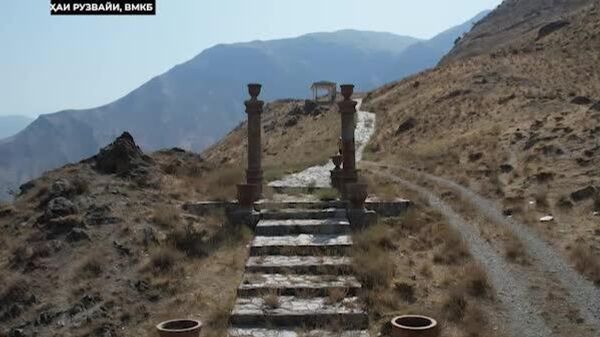 Харобаҳои шаҳри қадимии Карон дар наздикии деҳаи Рузвайи ВМКБ ҷойгиранд - Sputnik Тоҷикистон