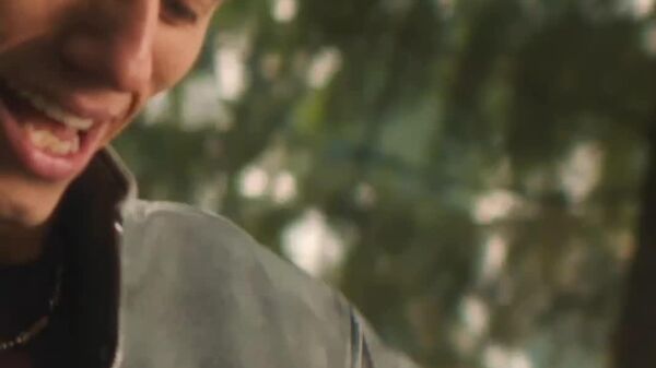 Фаррух Хасанов представил клип на песню Гори! - Sputnik Таджикистан