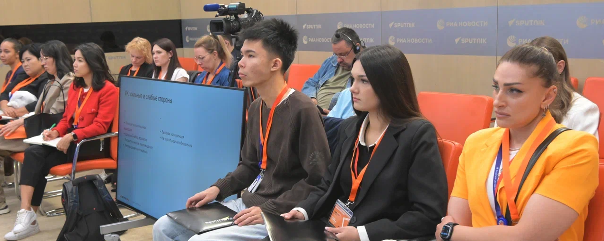 Третий сезон проекта SputnikPro на Зубовском в офисе медиагруппы Россия сегодня - Sputnik Таджикистан, 1920, 20.09.2025