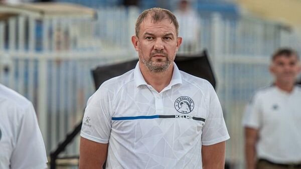 Роҳбарияти дастаи Хуҷанд аз барканории Александр Крестинин аз мақоми сармураббии ин даста хабар дод - Sputnik Тоҷикистон