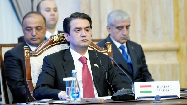 Председатель Маджлиси милли Маджлиси Оли Республики Таджикистан Рустам Эмомали принял участие в Третьем межпарламентском форуме стран Центральной Азии  - Sputnik Таджикистан