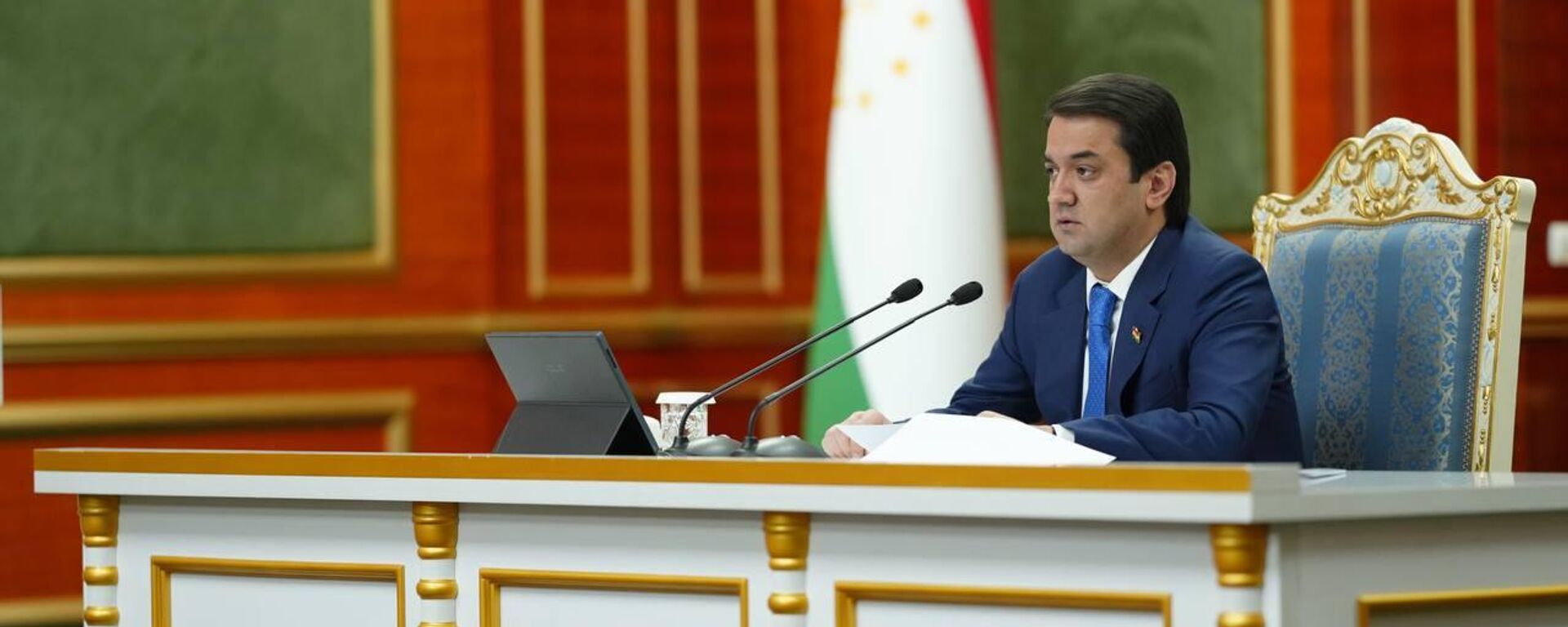 Третья сессия Собрания народных депутатов города Душанбе. - Sputnik Тоҷикистон, 1920, 26.09.2025