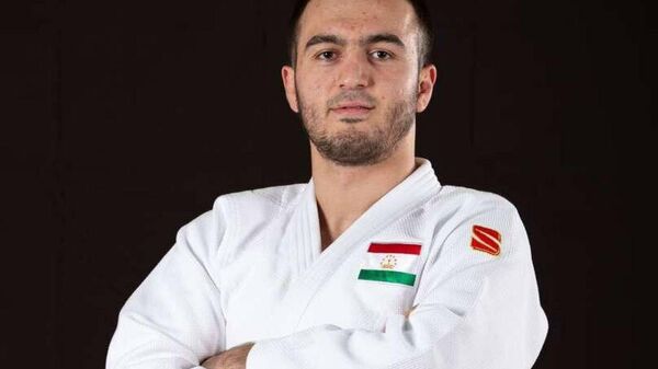 Джахонгир Маджидов завоевал бронзовую медаль Qingdao Grand Prix-2025 - Sputnik Таджикистан