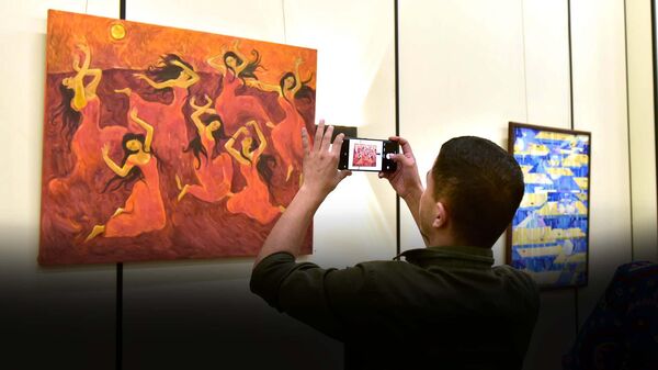 Художественная выставка открылась в Русском доме в Душанбе - Sputnik Таджикистан