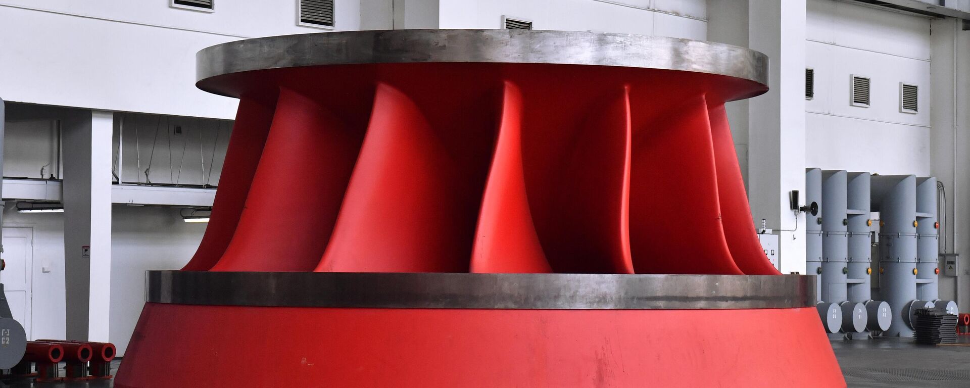 Рабочее колесо турбины ГЭС. Иллюстративное фото - Sputnik Таджикистан, 1920, 30.09.2025