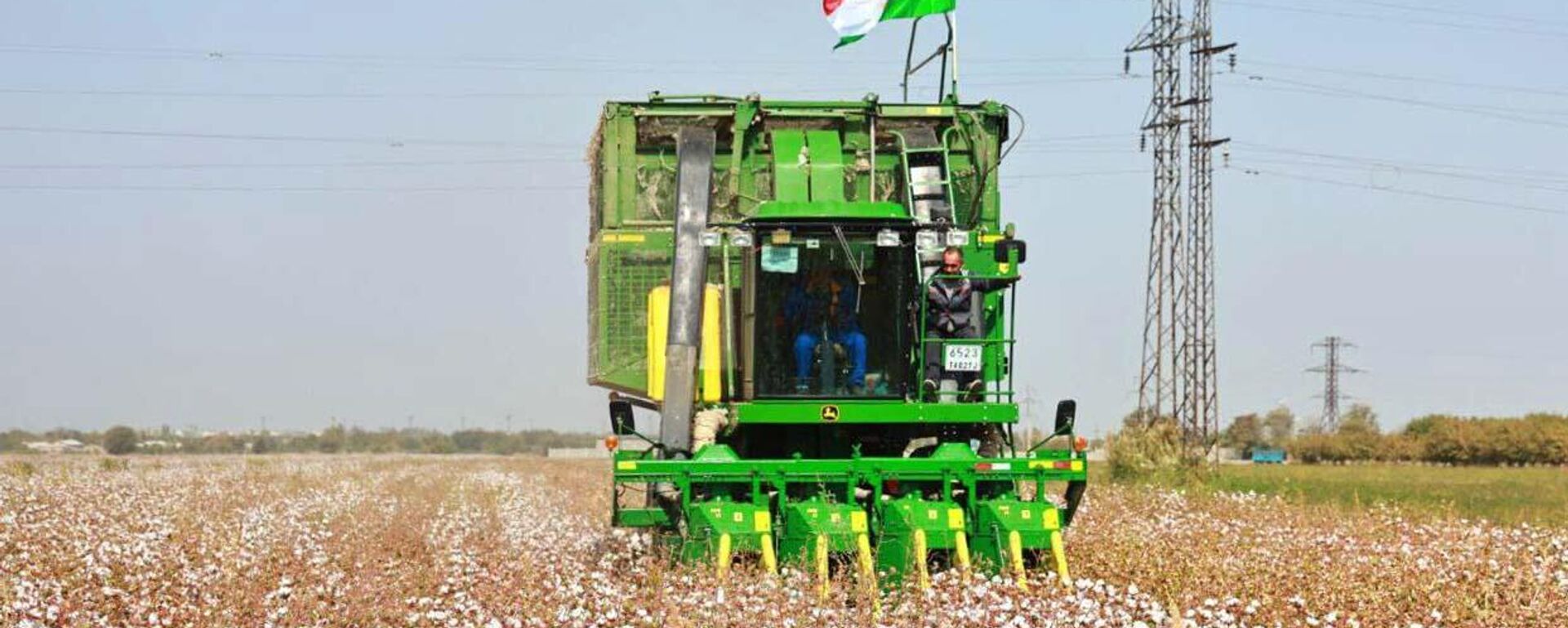 Сбор урожая хлопка. - Sputnik Тоҷикистон, 1920, 18.10.2025