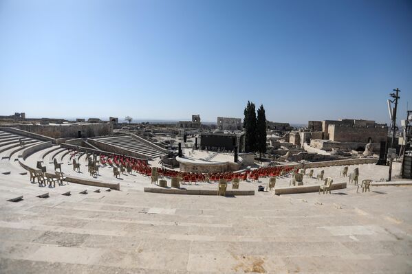 Цитадель Алеппо занесли в список Всемирного наследия ЮНЕСКО в рамках объекта &quot;Старый город Алеппо&quot; в 1986 году. - Sputnik Таджикистан