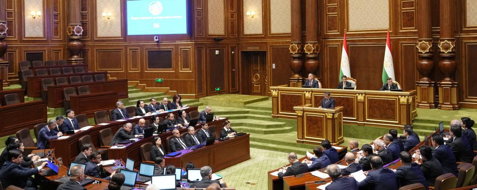 Третья сессия Маджлиси милли Маджлиси Оли Республики Таджикистан седьмого созыва - Sputnik Таджикистан, 1920, 01.10.2025