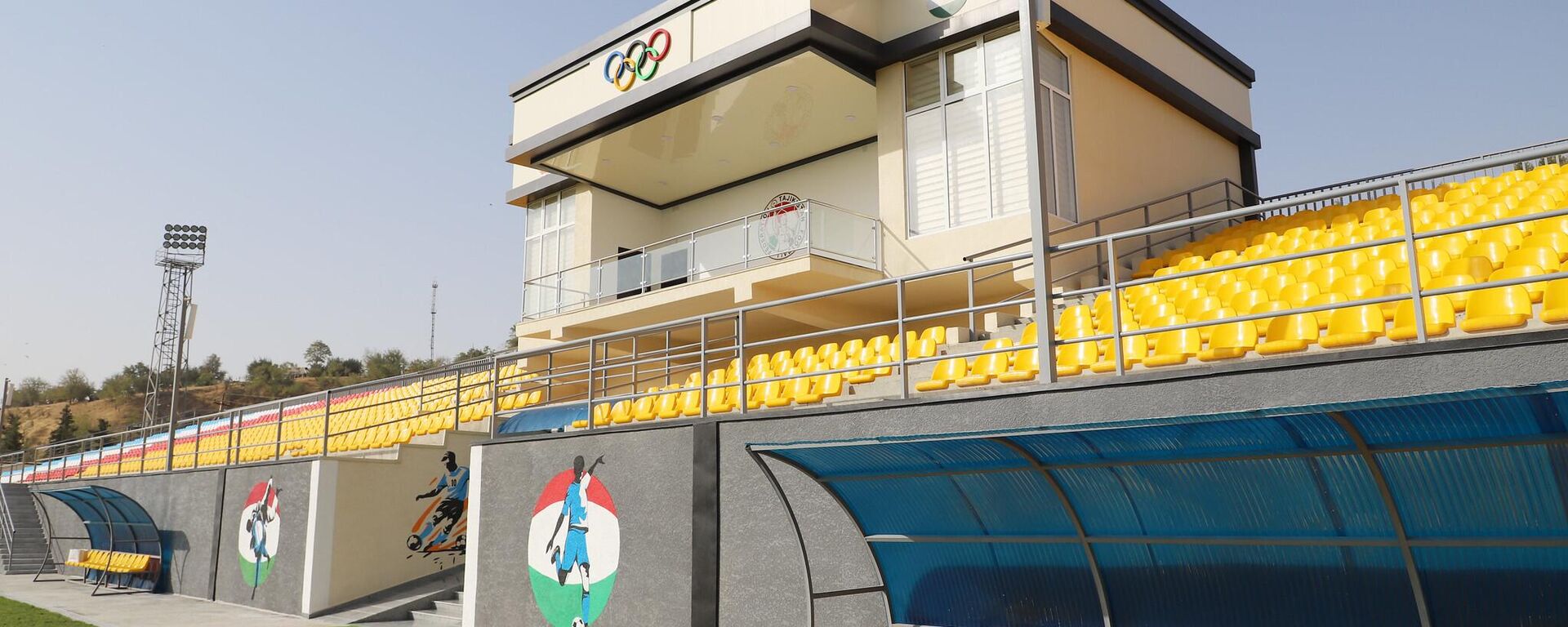 Центральный стадион в селе Кангурт Темурмаликского района.  - Sputnik Таджикистан, 1920, 22.12.2025