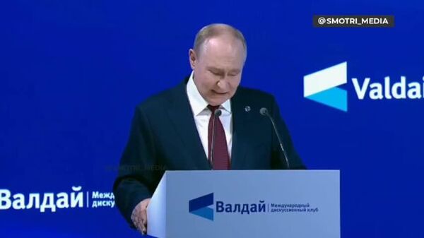 Россия внимательно следит за милитаризацией Европы, заявил Путин - Sputnik Таджикистан