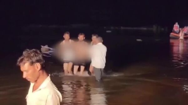 Во время религиозного праздника в Индии утонули 11 человек, в том числе 8 детей, пишет Times of India - Sputnik Таджикистан