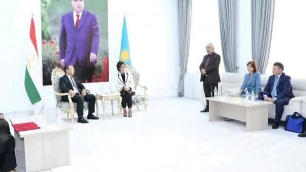 🩺Таджикистан и Казахстан обсудили расширение сотрудничества в сфере здравоохранения и соцзащиты населения - Sputnik Таджикистан