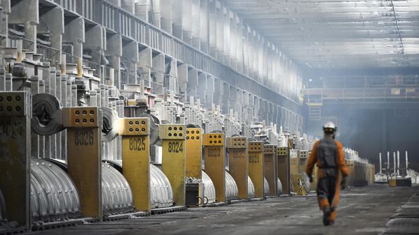 Красноярский алюминиевый завод - Sputnik Таджикистан