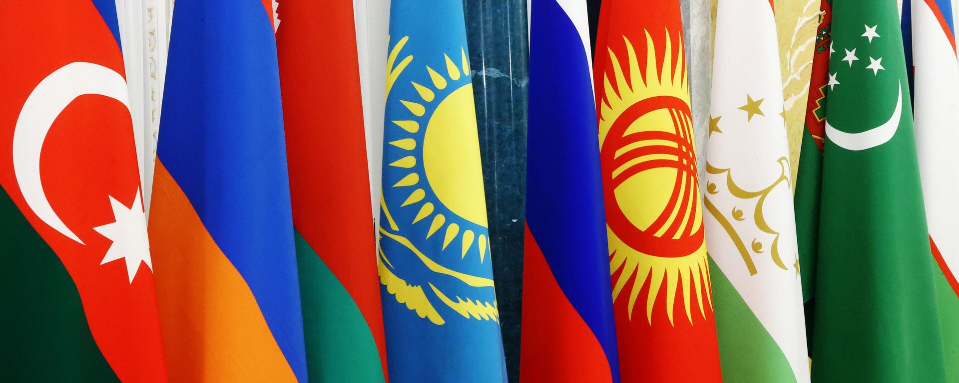 Флаги стран-участниц СНГ.  - Sputnik Тоҷикистон, 1920, 06.03.2026