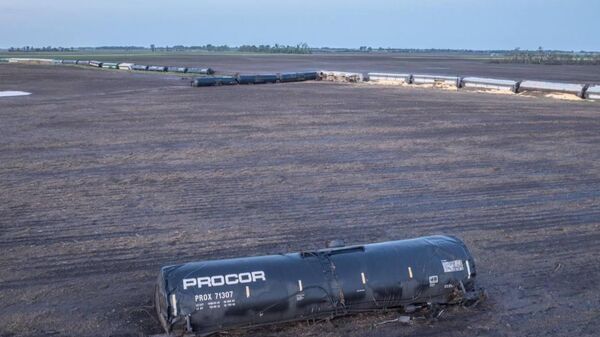 В США прошел смерч наивысшей категории EF-5: это первый подобный торнадо с 2013 года - Sputnik Таджикистан