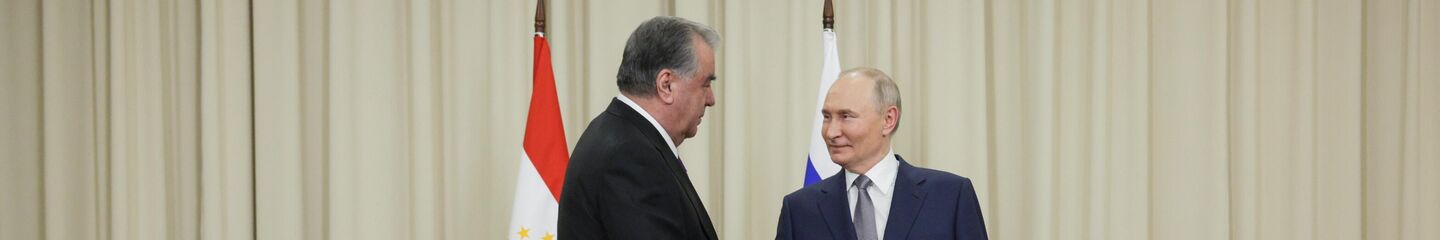 Президент Владимир Путин встретился с президентом Таджикистана Э. Рахмоном - Sputnik Таджикистан