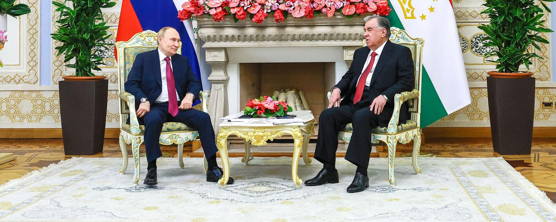 Государственный визит президента Владимира Путина в Таджикистан - Sputnik Тоҷикистон, 1920, 09.10.2025