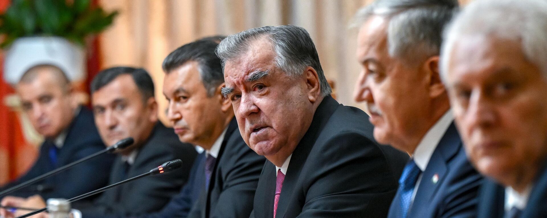 Государственный визит президента Владимира Путина в Таджикистан - Sputnik Тоҷикистон, 1920, 09.10.2025