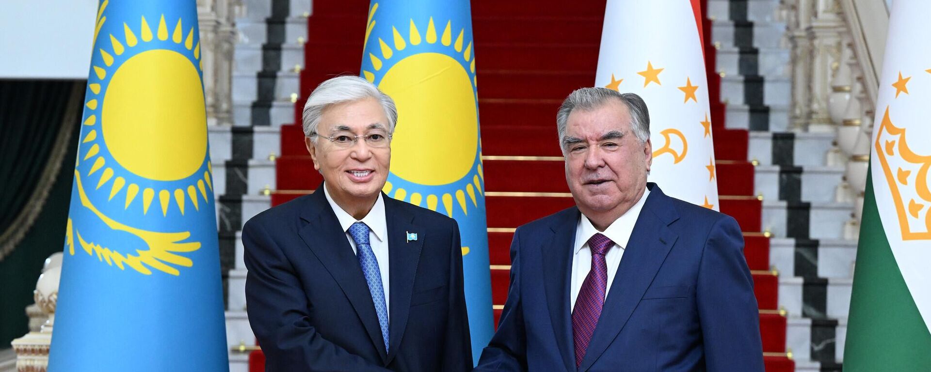 Встреча Эмомали Рахмона с Президентом Республики Казахстан Касым-Жомартом Токаевым - Sputnik Тоҷикистон, 1920, 09.10.2025