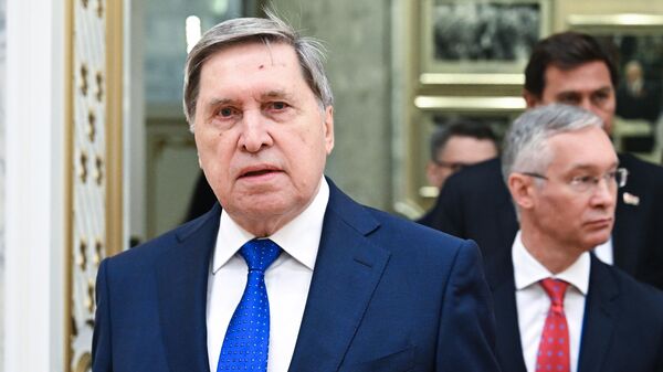 Помощник президента РФ Юрий Ушаков - Sputnik Тоҷикистон