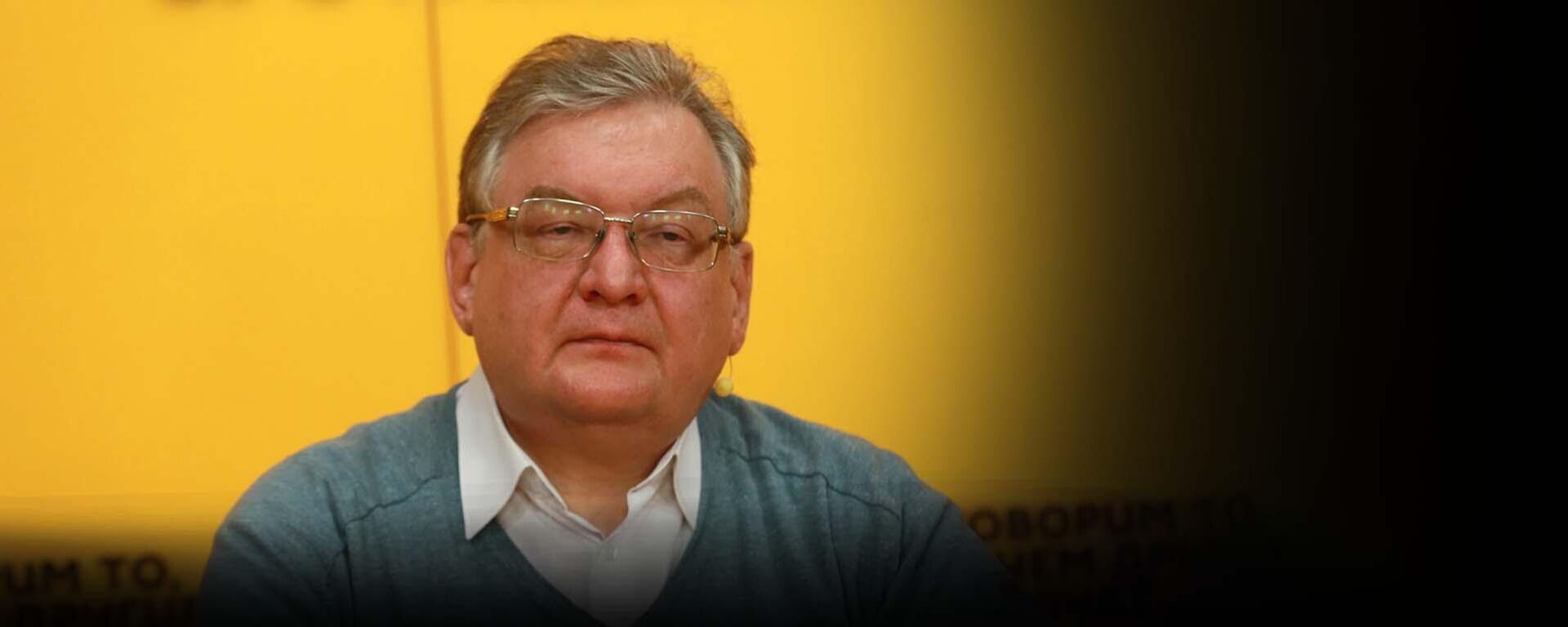 Экономист о главных аспектах визита Путина и саммитов в Душанбе - Sputnik Таджикистан, 1920, 13.10.2025