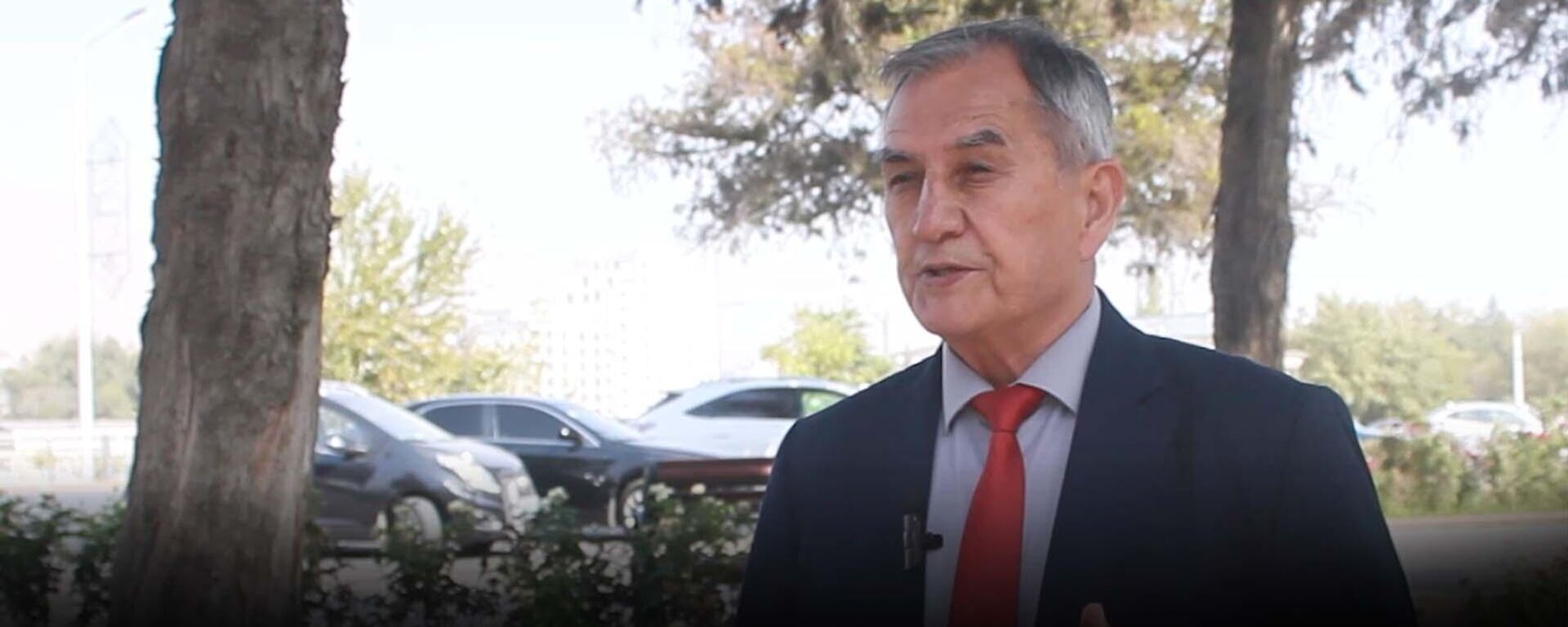 Коршинос гуфт, барои чӣ сафари Путин ва нишастҳои Душанбе ба як рӯйдоди таърихӣ табдил ёфт - Sputnik Тоҷикистон, 1920, 14.10.2025