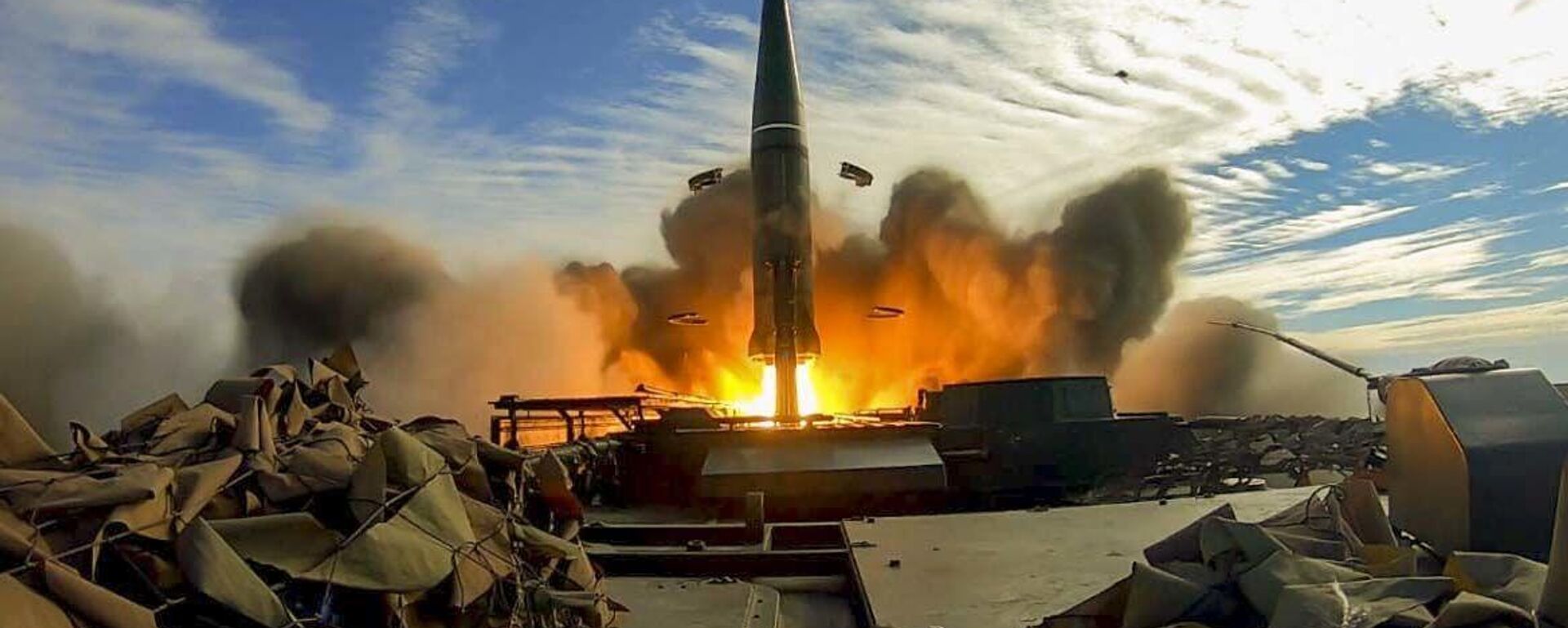 Варианты российского ответа на украинские Томагавки - Sputnik Тоҷикистон, 1920, 15.10.2025