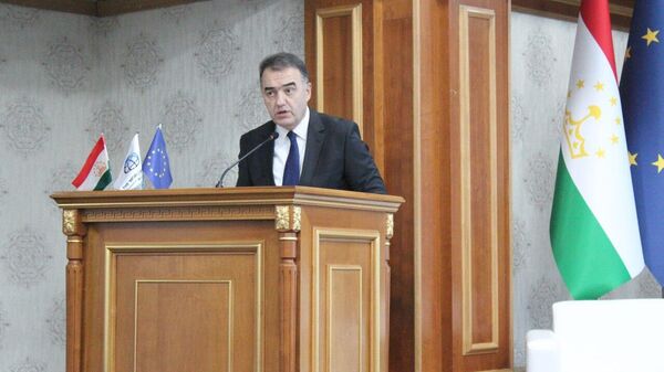 Далер Ҷумъа: Тоҷикистон имрӯз аз иқтидори энергияи бодӣ ва офтобӣ, ки дорад истифода накардааст - Sputnik Тоҷикистон