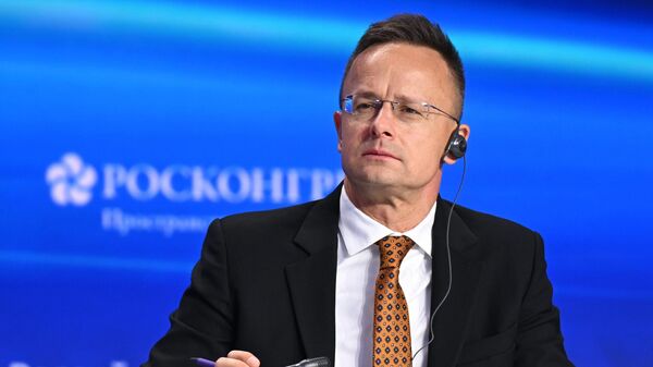 Министр иностранных дел и внешнеэкономических связей Венгрии Петер Сийярто. - Sputnik Таджикистан