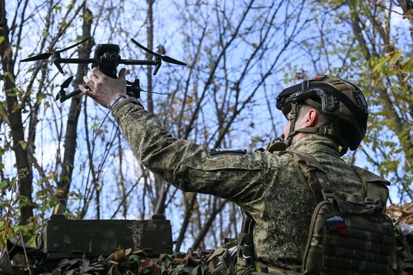 Боевая работа расчетов БПЛА группировки Центр Боевая работа расчетов БПЛА группировки Центр - Sputnik Таджикистан