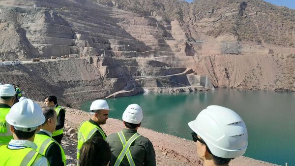 Участников форума Душанбе Инвест свозили на Рогун и Нурек - Sputnik Таджикистан