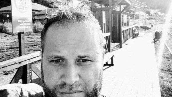 Военкор РИА Новости Иван Зуев погиб в Запорожской области при выполнении журналистского задания, тяжело ранен военкор Юрий Войткевич - Sputnik Таджикистан