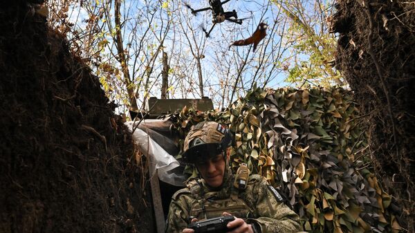 Боевая работа расчетов БПЛА группировки Центр - Sputnik Тоҷикистон