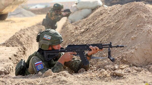 Подготовка к учениям Нерушимое братство-2025 и Барьер-2025 в Таджикистане - Sputnik Таджикистан