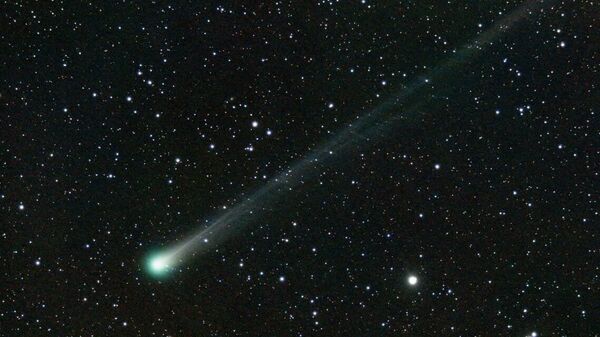 Над Землей пролетит комета, которую не видели с VII века - Sputnik Таджикистан