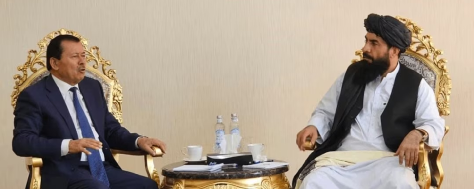 Глава ГКНБ Саймумин Ятимов и губернатор Балха Юсуф Вафо - Sputnik Тоҷикистон, 1920, 24.10.2025