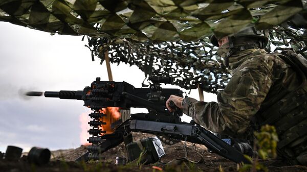 Военнослужащий на тренировке подразделения спецназа группировки войск Центр на Красноармейском направлении специальной военной операции в ДНР.    - Sputnik Тоҷикистон