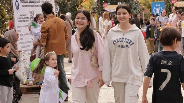 В Душанбе прошел первый детский фестиваль Ем, двигаюсь, расту - Sputnik Таджикистан