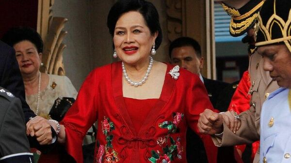 Рахмон выразил соболезнования в связи со смертью бывшей королевы Таиланда Сирикит - Sputnik Таджикистан