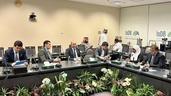 Тоҷикистон аз Бонки исломии рушд хост, барои тезонидани расмиёти харид барои НБО Роғун мусоидат намояд - Sputnik Тоҷикистон