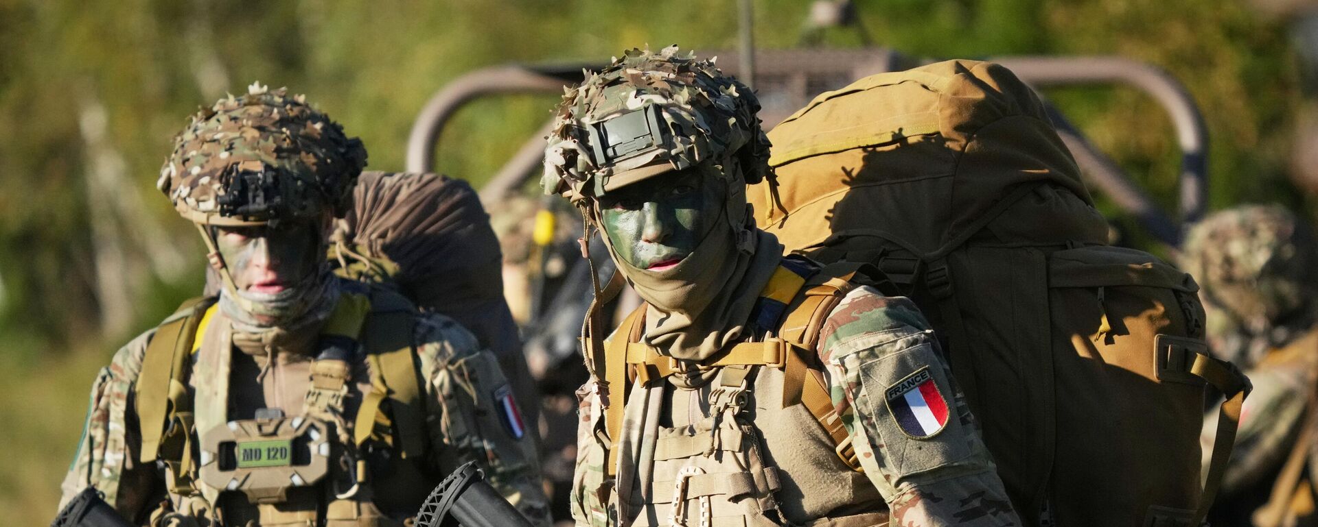 Французские военнослужащие участвуют в многонациональных военных учениях Пикне (Молния) на острове Сааремаа, Эстония, 26 сентября 2025 г. - Sputnik Тоҷикистон, 1920, 28.10.2025