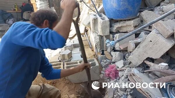 Сокинони Навори Ғазза бо вуҷуди хароб шудани инфрасохтори анклав кӯшиш мекунанд, ки ба ҳаёти осоишта баргарданд, гуфт Эҳсон Саъдуллоҳ ба РИА Новости - Sputnik Тоҷикистон