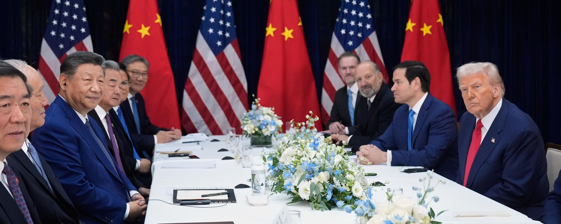 Встреча Дональда Трампа и Си Цзиньпина в Пусане   - Sputnik Тоҷикистон, 1920, 30.10.2025