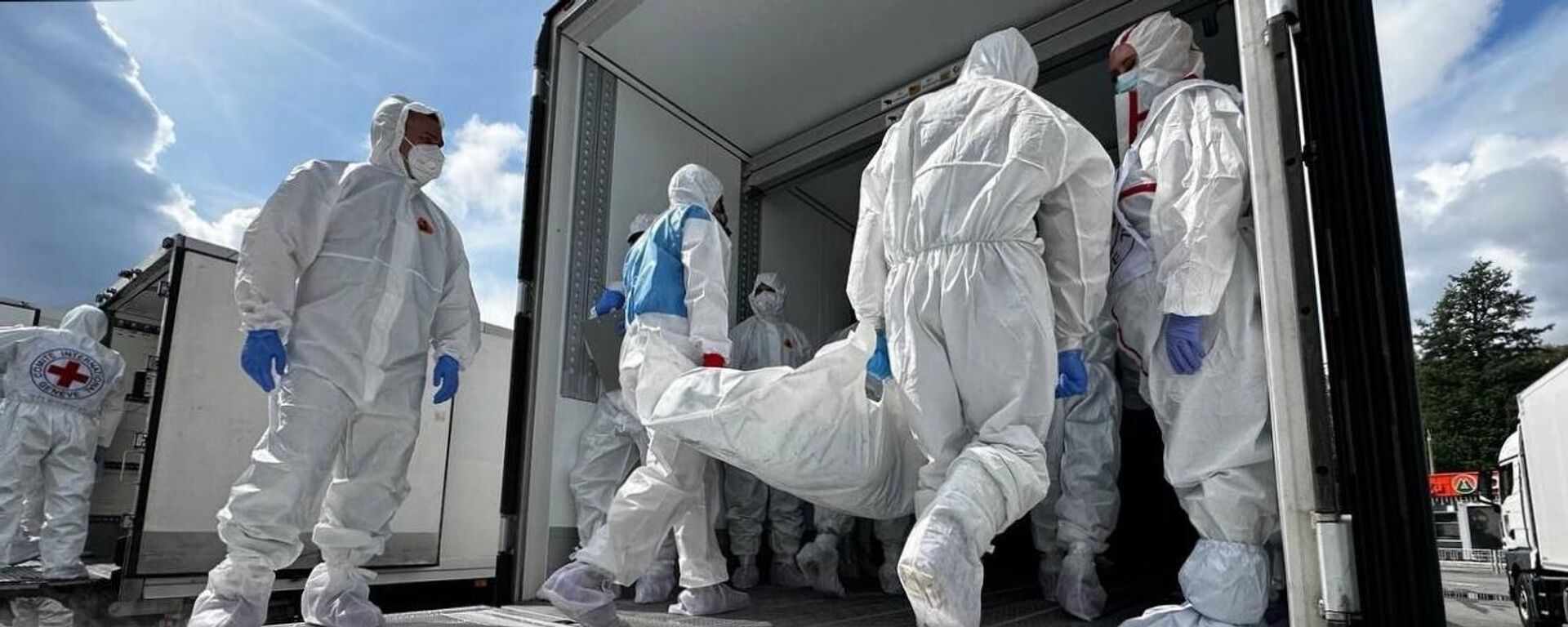 Обмен телами погибших военнослужащих в рамках стамбульских договоренностей между Россией и Украиной.  - Sputnik Таджикистан, 1920, 31.10.2025