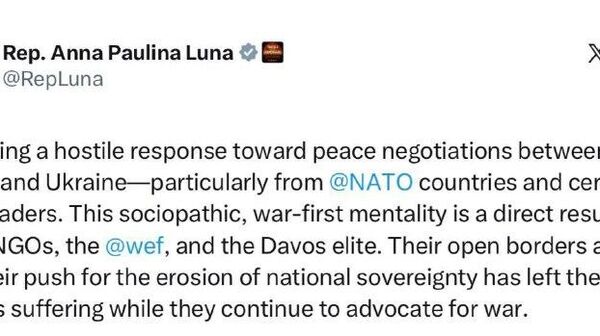 Американская конгрессвумен обвинила НАТО в противодействии мирным переговорам России и Украины - Sputnik Таджикистан