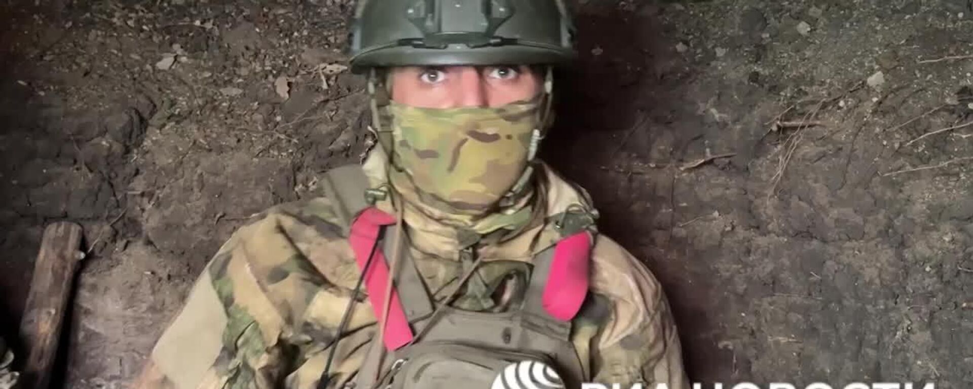 Садо баланд карданд, ки фарзанд дорем, мо таслим мешавем - Sputnik Тоҷикистон, 1920, 03.11.2025