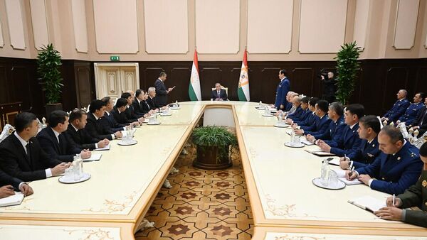 Таъиноти кадрӣ - Sputnik Тоҷикистон