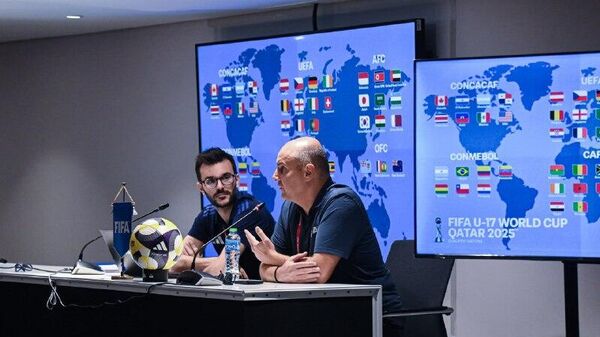 Юношеская сборная Таджикистана (U-17) получила сертификат участника ЧМ-2025 - Sputnik Таджикистан