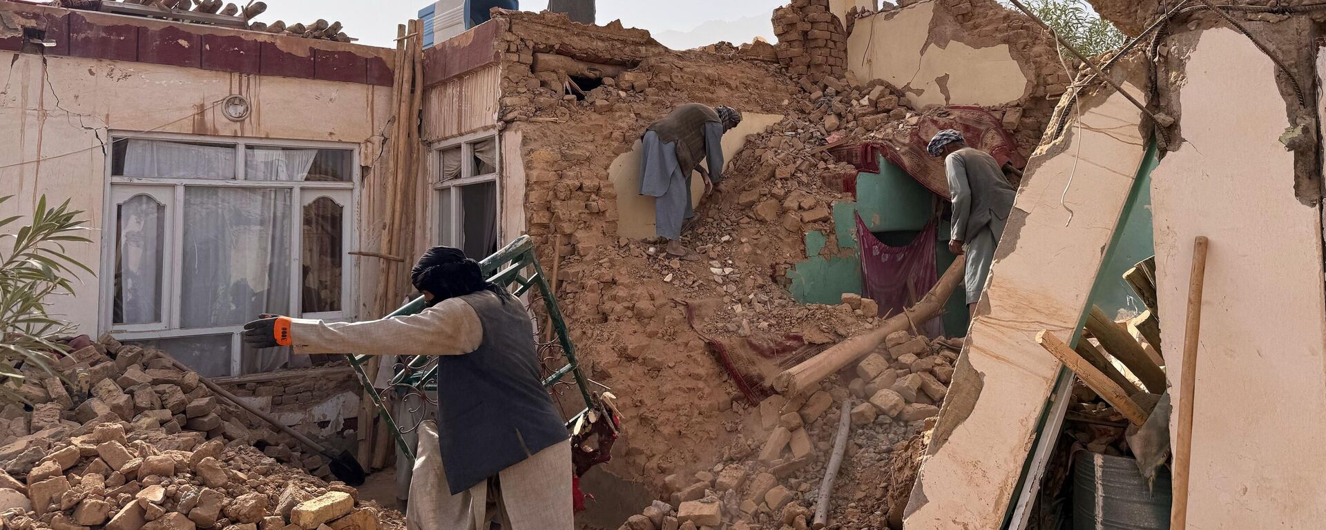 Последствия землетрясения в Афганистане - Sputnik Таджикистан, 1920, 04.11.2025